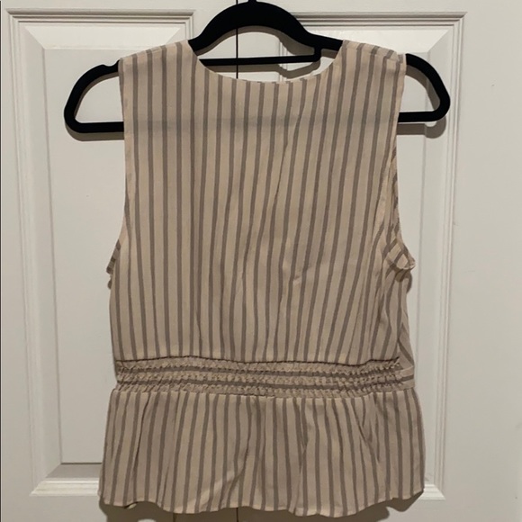 Top - Picture 2 of 2